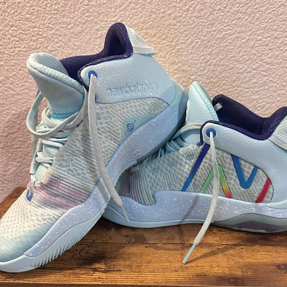 New Balance Two XYZ v2 Cold Summer Deep violet sneaker